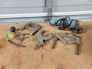 lot 403 image: Lot of Tools - OTC bearing Separator #679, Precision Clamp, KANT-TWIST 4.5 Clamp, Angle Grinder and More