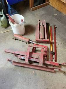 lot 165A image: Truck Dump Hoist Assembly w Brackets and Hydraulic Cylinder - NO SHIPPING