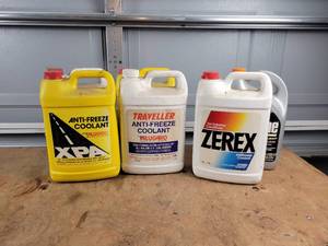 lot 426 image: (6) Gallon Jugs of Anti-Freeze - (4) are Full and (2) are Partial - NO SHIPPING
