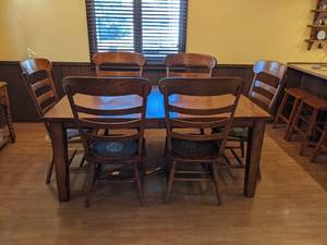 lot 10 image: Solid Wood Dining Room Table with 6 Sturdy Wood Chairs - NO SHIPPING