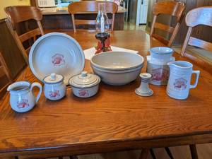 lot 30 image: Red Wing Stoneware Pieces - Commemorative Zumbrota Covered Bridge Pieces - NO SHIPPING