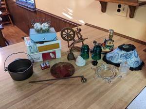 lot 40 image: Griswold Cast Iron Deep Patty Bowl - 5 Diameter, Ceramic Table Lamp, Small Spinning Wheel, and MORE NO SHIPPING