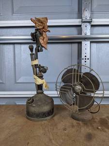 lot 229 image: Antique Gas Lamp and Vintage Fan (Not working)