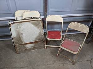 lot 234 image: Small Vintage Metal Folding Chairs and Table - NO SHIPPING