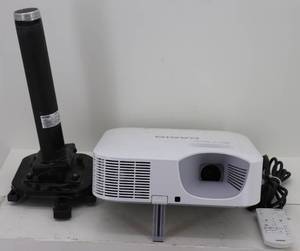 Casio XJ-F100U HDMI DLP Projector, Remote, Mount & Screen