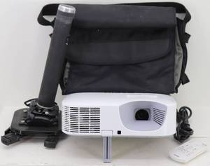 Casio XJ-F100U HDMI DLP Projector, Remote, Bag, Mount & Screen