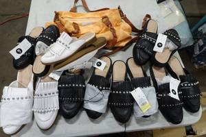 lot 16 image: NEW Brand New Day Womens Shoes, Plus Universal Thread Purse