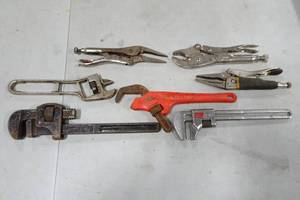 lot 172 image: Pipe Wrenches and Vise Grips - Ridgid, Peterson