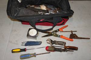 lot 186 image: Craftsman Bag with Assorted Hand Tools