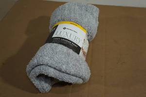 lot 75 image: NEW Members Mark Luxury Cozy Lounge Pants - Medium