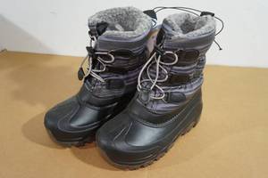lot 159 image: NEW Members Mark Kids Snow Boots - 131