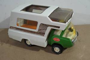 lot 160 image: Vintage Tonka Pressed Steel Camper