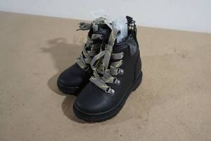 lot 230 image: NEW Cat and Jack Boots - Kids 10