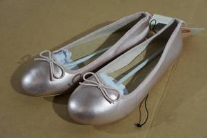 lot 244 image: NEW Cat and Jack Flats - Girls 3