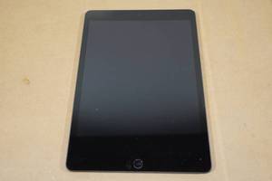 lot 6 image: Apple iPad 10.2 64GB Tablet - Passcode Locked
