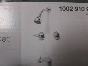 GLACIER BAY Aragon 2-Handle 1-Spray Tub and Shower Faucet in Chrome (Valve Included) (OPEN BOX)