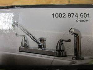 GLACIER BAY Constructor 2-Handle Standard Kitchen Faucet with Side Sprayer in Chrome (OPEN BOX)