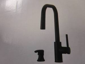 PFISTER Zanna Single Handle Pull Down Sprayer Kitchen Faucet with Deckplate and Soap Dispenser in Matte Black (BRAND NEW)