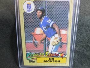 18. 1987 Topps Bo Jackson Rookie Ca...
