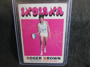 102. 1971-72 Topps Roger Brown Rook...