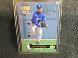 112. 1993 Upper Deck Ken Griffey Jr...