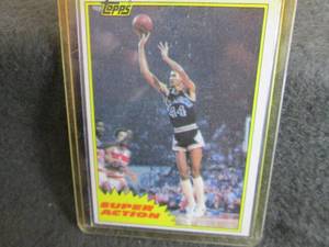 121. 1981 Topps George Gervin Card...