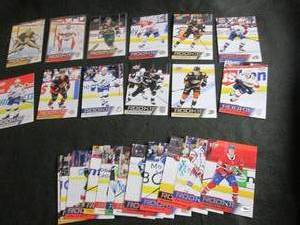 131. 25 Hockey Rookies Cards...