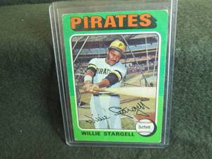 151. 1975 Topps Willie Stargell Car...