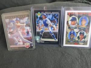 166. 3 Mike Piazza Rookie Cards...