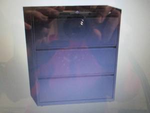 Hirsh Industries 17634 Black Three-...