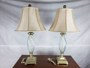 lot 6 image: Matching Lamps