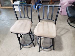 lot 12 image: Pair of Bar Stools