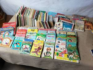 lot 44 image: Huge Lot of Mostly Kids Books
