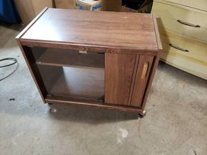 lot 67 image: TV Entertainment Stand