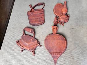 lot 82 image: Metal Home Wall Decor