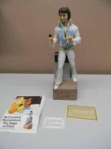 VINTAGE 1977 Elvis Presley FIRST OF A SERIES - AMERICAN PORCELAIN By MCCORMICK WHISKEY DECANTER MUSIC BOX - STILL IN ORIGINAL BOX - 1977 FANTASTIC PIECE - NICE - APPROX 16 - SEE PICTURES