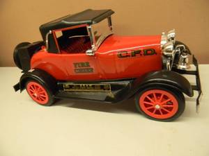VINTAGE Beams Decanter Fire Chiefs Car 1928 MODEL A Ford WHISKEY DECANTER - STILL IN ORIGINAL BOX WITH COA - FANTASTIC PIECE - NICE - APPROX 15 - SEE PICTURES