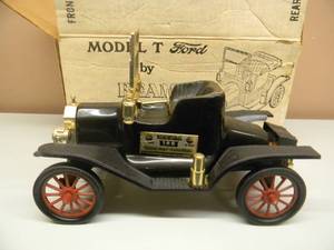 Vintage BEAMS MODEL T FORD BOTTLE DECANTER WITH ORIGINAL BOX - FANTASTIC PIECE - NICE - SEE PICTURES