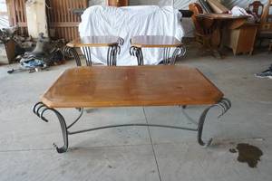 lot 8 image: Finished Wood Living Room Table set