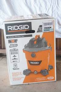 lot 28 image: Ridgid 5hp WetDry Vac