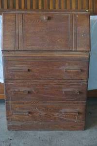 lot 40 image: Vintage Oak Secretary