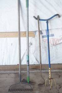 lot 54 image: Garden Tools