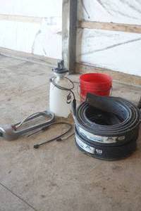 lot 60 image: Garden Equipment