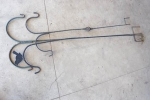 lot 71 image: wrought iron Plant hanger
