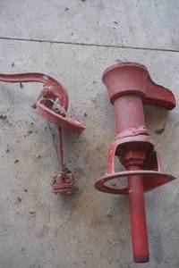 lot 84 image: Vintage hand pump