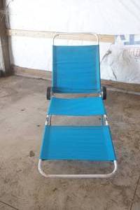 lot 117 image: Roller Lounge Chair