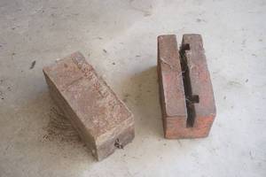lot 139 image: Hanson Silo Castings