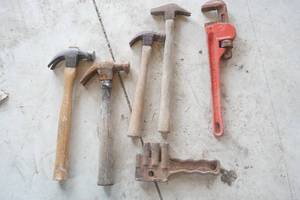 lot 225 image: Hammers-Wrench-Fence Stretcher