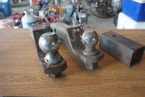 lot 244 image: Hitches