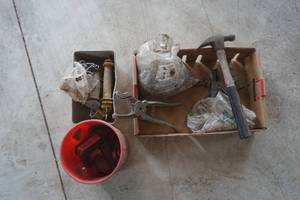 lot 247 image: Electric Fence Supplies